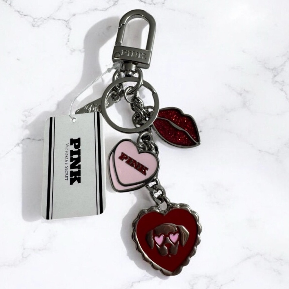 PINK
VALENTINE'S DAY WATERFALL
KEYCHAIN CHARM